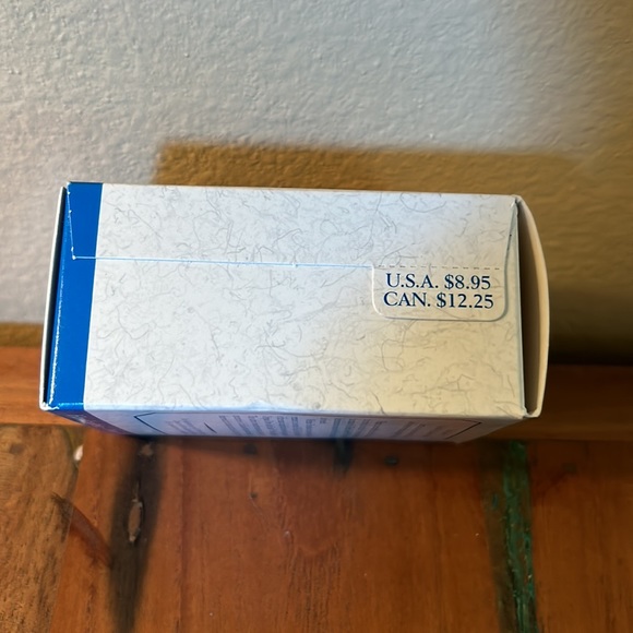 Hallmark Easter/Spring ornament - Picture 3 of 3